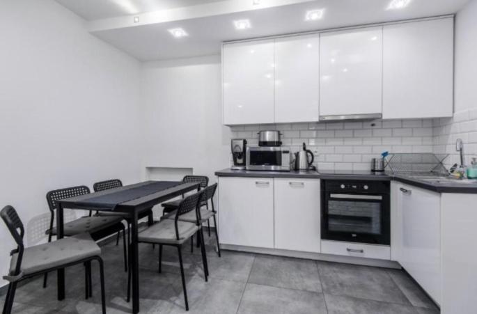 White Apartment Krasków Exterior foto